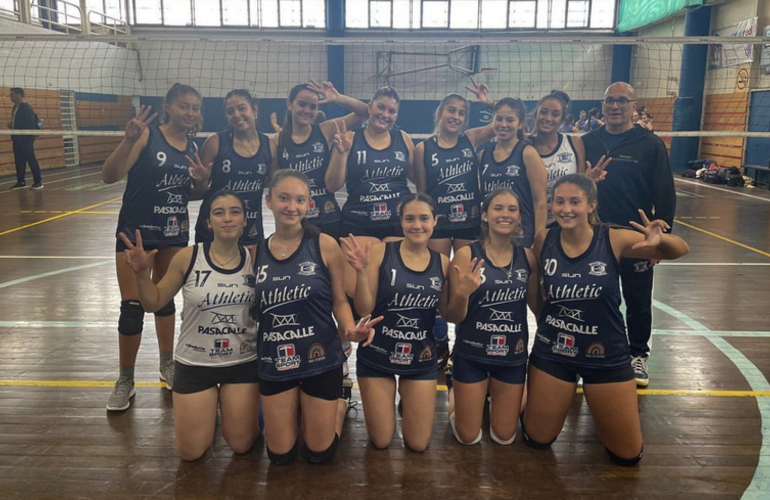 Imagen de 1 triunfo y 1 derrota de A.S.A.C. ante USAR en V&oacute;ley Femenino.