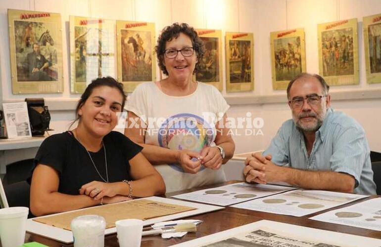 Imagen de Museo Municipal: Tratamiento sobre el material de prensa local