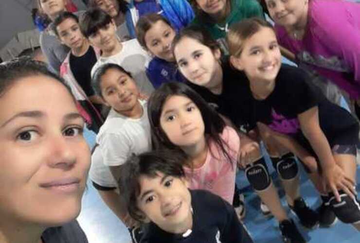 Imagen de Central Argentino incorpor&oacute; 'Mini V&oacute;ley'.