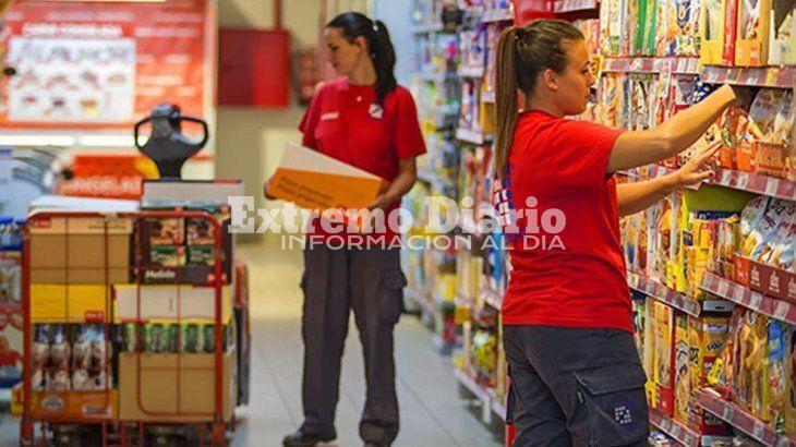 Imagen de Empleados de Comercio acord&oacute; un incremento salarial del 19.5% en tres tramos