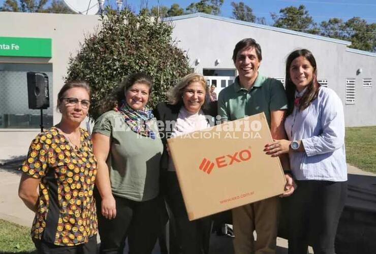 Imagen de Área de Salud de Fighiera recibió nueve computadoras