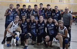 Imagen de Athletic venci&oacute; a Sportivo &Aacute;lvarez y logr&oacute; su primer triunfo en el torneo.