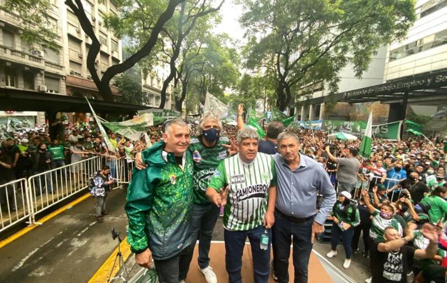 Imagen de Juan Chulich: �Al formar parte de la Federaci&oacute;n tenemos todo para crecer y representar a los camioneros santafesinos�
