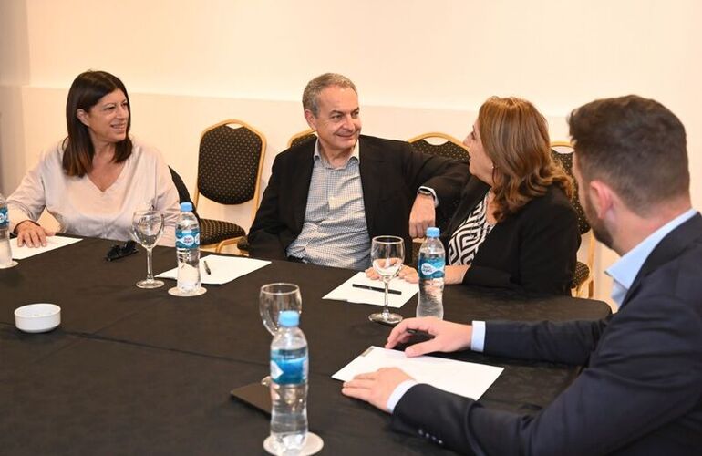 Imagen de Cumbre de dirigentes socialistas con Rodríguez Zapatero