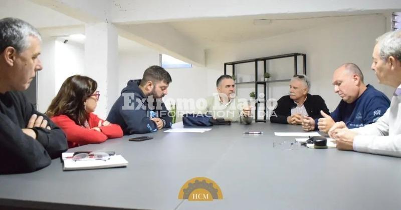 Imagen de Reuni&oacute;n entre Bomberos Voluntarios y Concejales por las habilitaciones comerciales