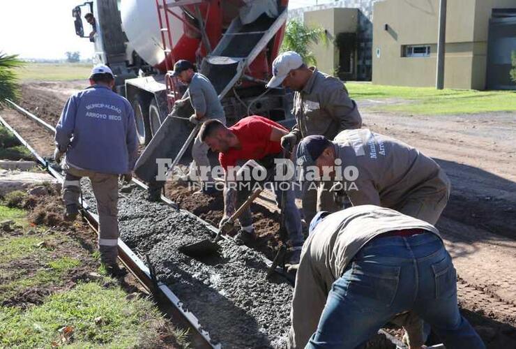 Imagen de Avanza la obra de cordón cuneta en el loteo Zanchetta