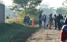 Personal policial trabaja en el lugar. (Alan Monz&oacute;n/Rosario3)