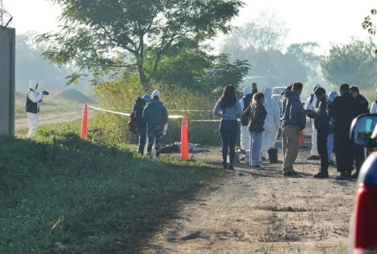 Personal policial trabaja en el lugar. (Alan Monz&oacute;n/Rosario3)