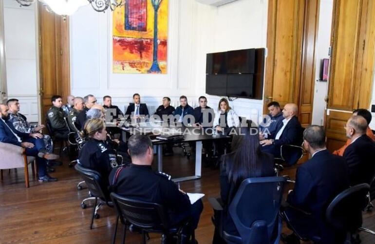 Imagen de Los &uacute;ltimos cr&iacute;menes en la regi&oacute;n coparon la agenda de una reuni&oacute;n de Seguridad