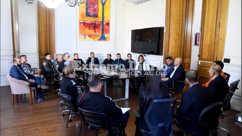 Imagen de Los &uacute;ltimos cr&iacute;menes en la regi&oacute;n coparon la agenda de una reuni&oacute;n de Seguridad
