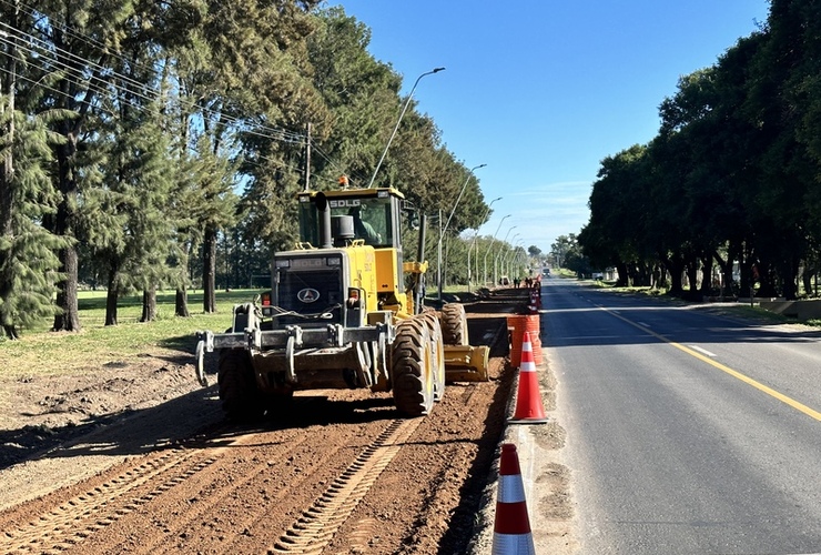 Imagen de Continúa la obra de ensanchamiento de la Ruta 21 en la región.