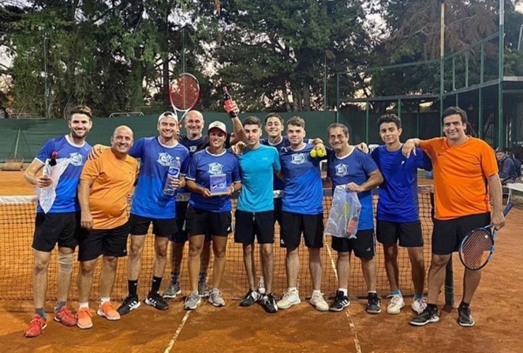 Imagen de El tenis masculino de A.S.A.C. compitió en el Encuentro Interclubes en Villa Constitución.