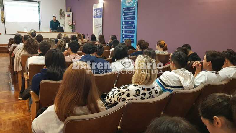 Imagen de Ciclo de capacitaciones en el Centro Comercial de Arroyo Seco