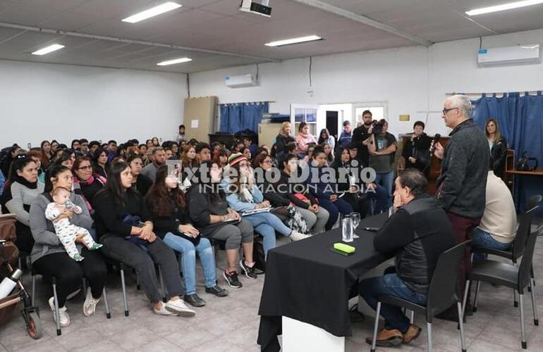 Imagen de Santa Fe Más: Nizar Esper encabezó la presentación para los inscriptos