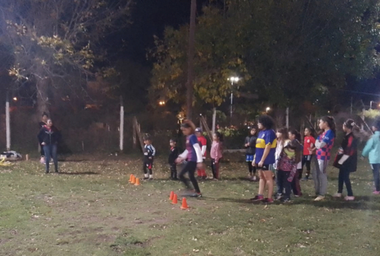 Imagen de Los Amigos de la Estación, incorporaron Escuela de fútbol Infantil y PreJuvenil Femenino.