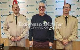 Imagen de Nizar Esper recibi&oacute; a autoridades de la Prefectura Naval de Arroyo Seco