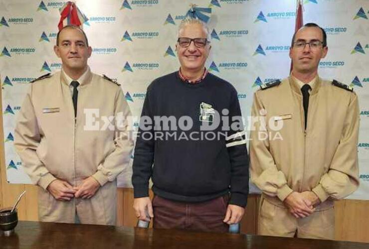 Imagen de Nizar Esper recibió a autoridades de la Prefectura Naval de Arroyo Seco