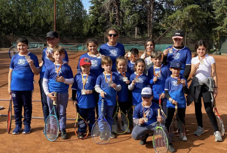 Imagen de El tenis de A.S.A.C. participó de un Encuentro de Escuelitas en V.C.