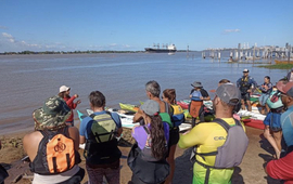 Imagen de Kayakistas del Rowing Club, participaron de un Curso para Gu&iacute;as e Instructores de Kayak.