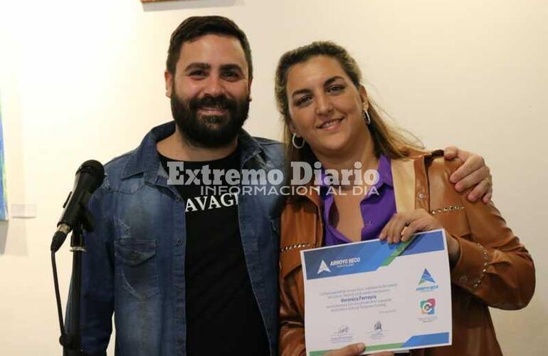 Imagen de Se present&oacute; la muestra �Con los ojos del alma� de Ver&oacute;nica Ferreyra