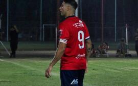 El "Ogro" Sabedra es el goleador del Torneo con 12 goles.