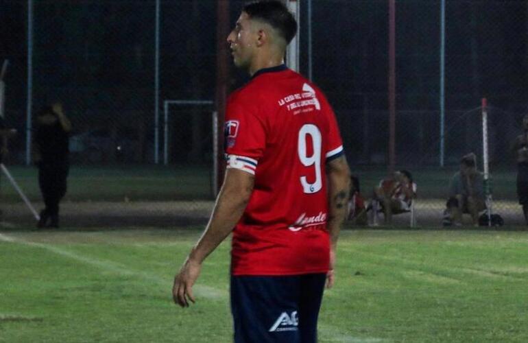 El "Ogro" Sabedra es el goleador del Torneo con 12 goles.