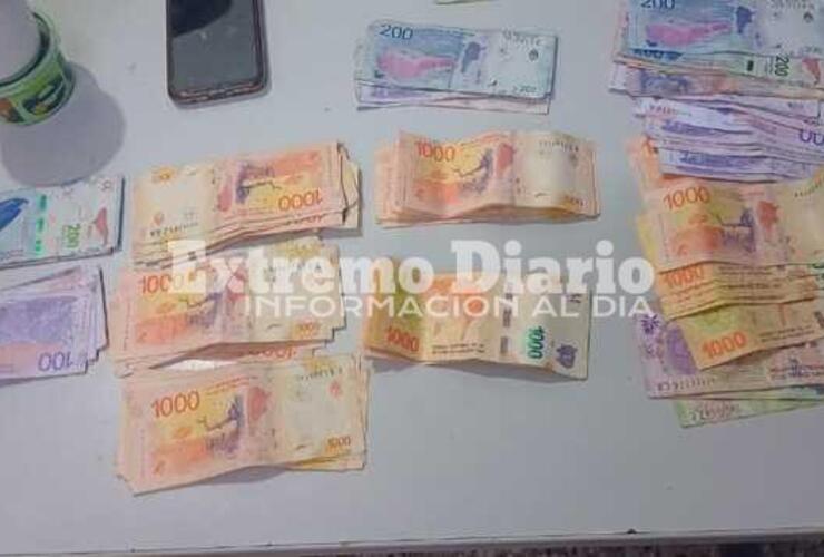 Parte de lo secuestrado a estos j&oacute;venes que fueron trasladados a la comisar&iacute;a local.