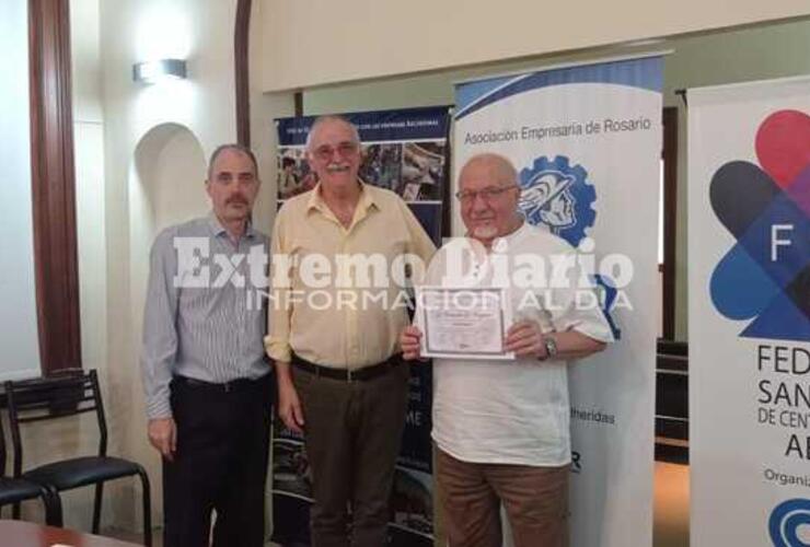 Imagen de Fernando Forgione fue reconocido por la Federaci&oacute;n Santafesina a Cielo Abierto