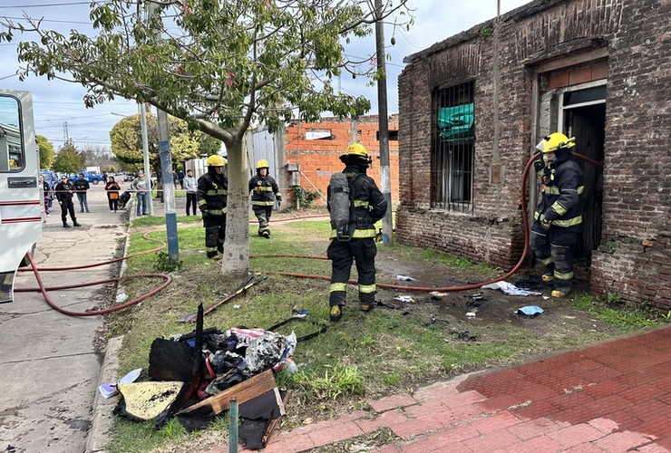 Imagen de Incendio en una vivienda en calle 9 de Julio.