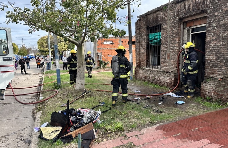 Imagen de Incendio en una vivienda en calle 9 de Julio.