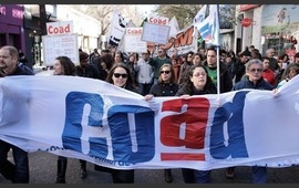 Imagen de Docentes de la UNR votan posible paro en el marco de un plan de lucha