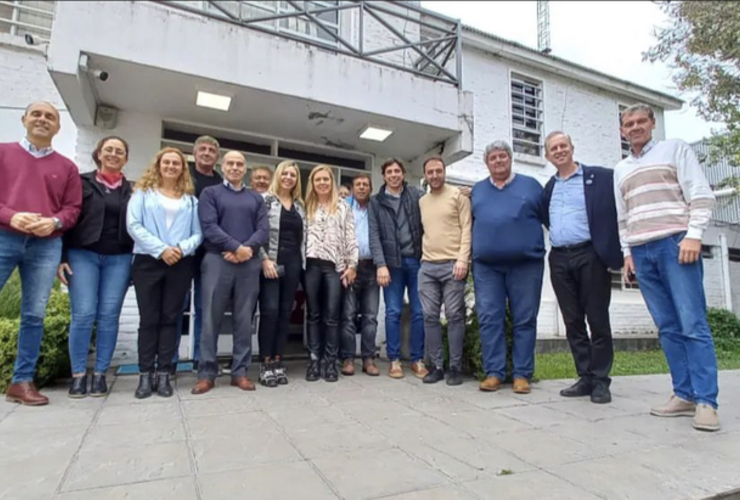 Imagen de Representantes de la Comuna de General Lagos, visitaron la planta Inalpa en Pavón Arriba.