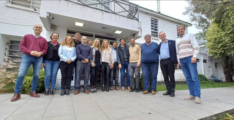 Imagen de Representantes de la Comuna de General Lagos, visitaron la planta Inalpa en Pav&oacute;n Arriba.