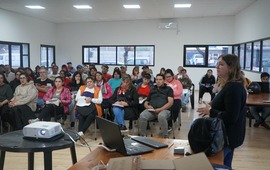 Imagen de Se realiz&oacute; en el Complejo "Los Tiburones" una jornada de capacitaci&oacute;n en manipulaci&oacute;n segura de alimentos