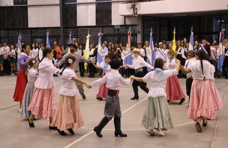 Imagen de Acto conmemorativo por los 213 años de la Revolución de Mayo