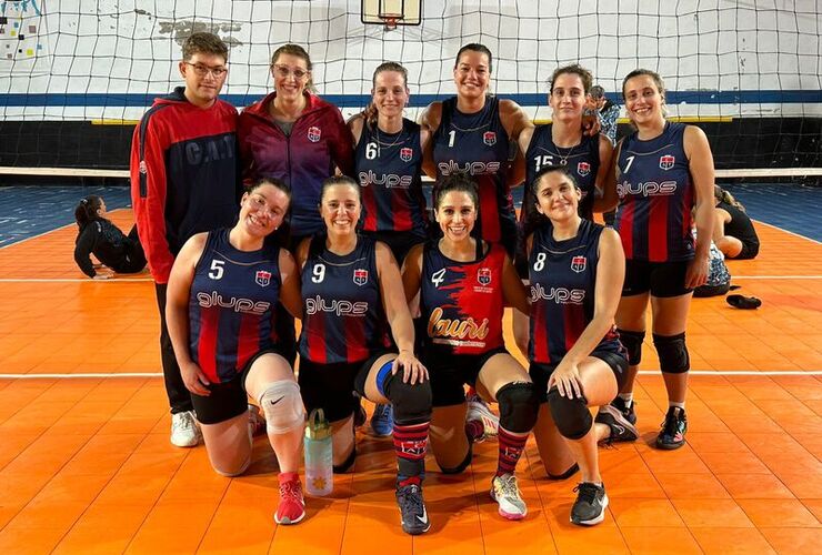 Imagen de El Maxi V&oacute;ley de Talleres venci&oacute; a Sonder y escala posiciones en el torneo.