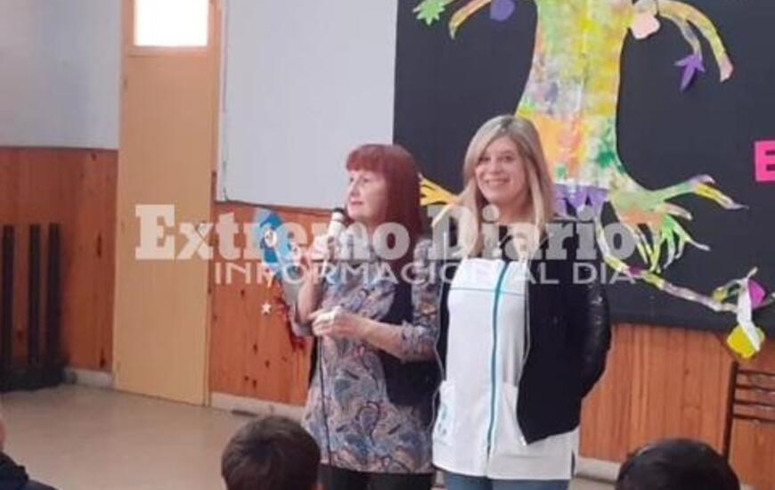 Imagen de La Escuela N&deg;247 recibi&oacute; a ex docentes en el marco de su centenario