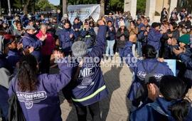 Imagen de Cartoneros exigieron reconocimiento oficial frente a la Secretar&iacute;a de Ambiente