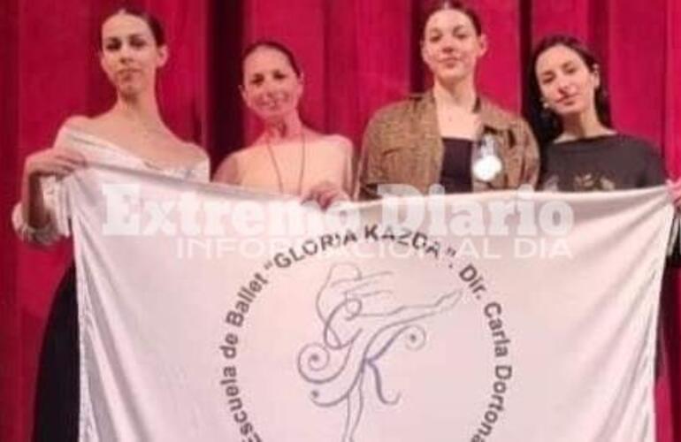 Imagen de Grandes resultados para el Ballet Gloria Kazda en el Certamen Internacional de Danza en Buenos Aires