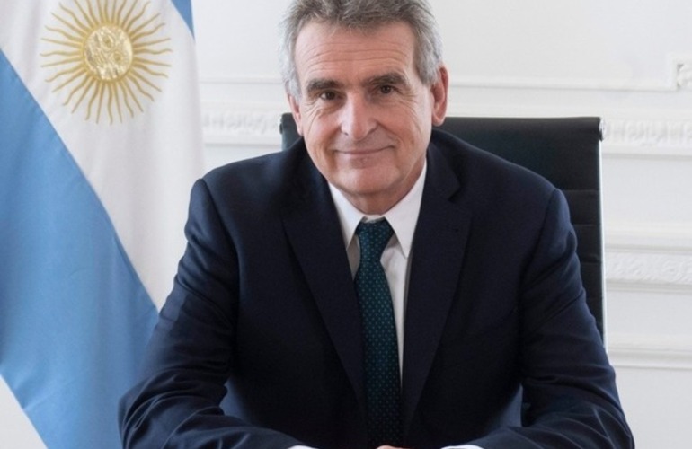 Imagen de Se lanzó Rossi: Quiero ser presidente para garantizar una vida sin incertidumbre