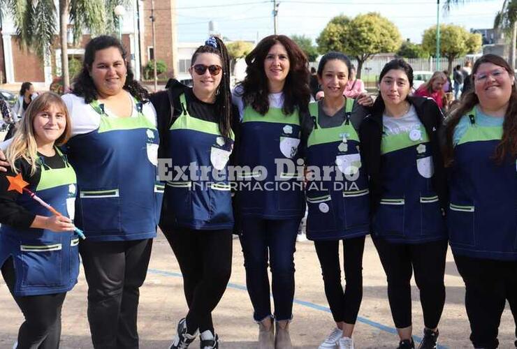 Imagen de Fighiera: Festejos por el Día de los Jardines y las Maestras Jardineras