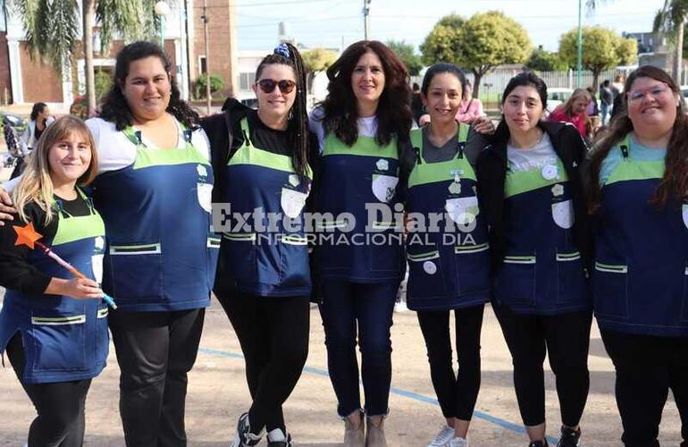 Imagen de Fighiera: Festejos por el Día de los Jardines y las Maestras Jardineras