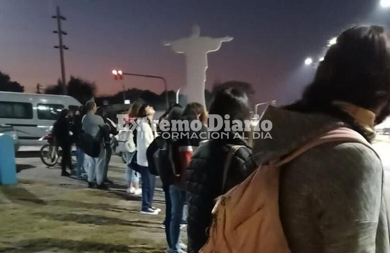 Imagen de Otra vez: Rosario Bus dejó en la parada a los usuarios del transporte público