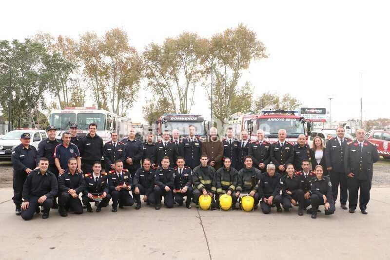 Imagen de Acto oficial por el 2 de junio, D&iacute;a Nacional del Bombero Voluntario
