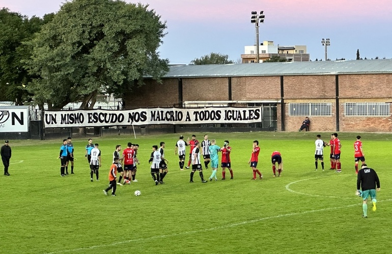 Imagen de 1era División: Unión venció a Talleres por los Cuartos de Final y pasó a Semifinales.