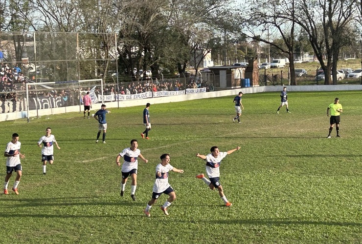 Imagen de Central Argentino elimin&oacute; a Athletic y est&aacute; en semifinales