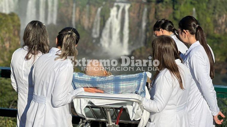 Imagen de Un grupo de m&eacute;dicos cumpli&oacute; el sue&ntilde;o de un paciente de conocer las Cataratas
