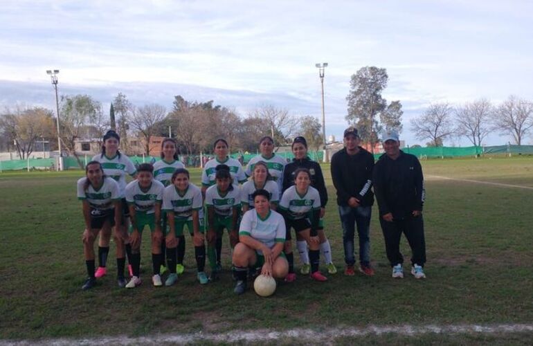 Imagen de La Primera Femenina de Amigos de la Estaci&oacute;n sigue con un buen presente en la Liga Campesina