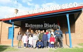 Imagen de Alumnos y docentes de la escuela N&deg;6194 del paraje El Omb&uacute; visitaron el Museo