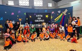Imagen de El Centro de Cuidado Infantil particip&oacute; de festejos de la mano del Profesorado �San Miguel�